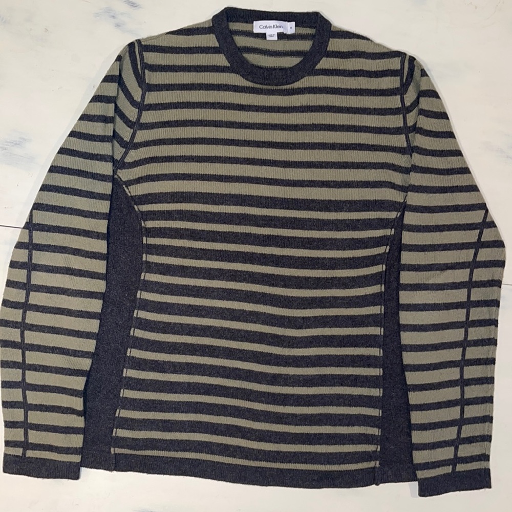 Men’s sweater